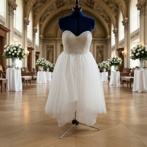 Sweetheart Gown Wedding Dress Costume Made Hand Beaded Built-in Bra Size Medium